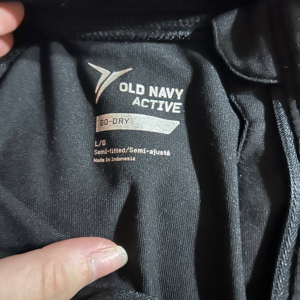 Black athletic pull over - Picture 2 of 2